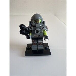 Lego Alien Avenger Series 9 Collectible Minifigure Complete 71000 col139